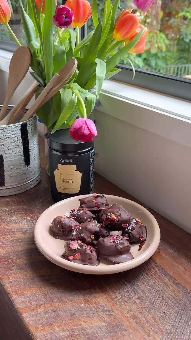 Stuffed date protein truffles